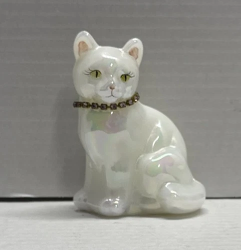 Fenton Vintage Glass Opalescent Cat Figurine With Green Eyes Pink Necklace