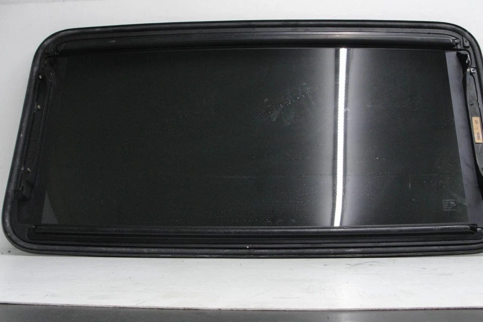 Toyota Matrix Pontiac Vibe TECHO CORREDIZO VIDRIO techo corredizo 03-08 OEM 33 3/8 x 17 3/4 Foto 3 de 4