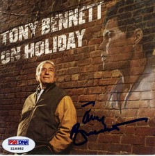 Tony Bennett Signed On Holiday Cd Cover PSA
