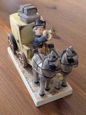 Goebel Hummel Porzellanfigur Postkutsche mit Kutscher und Pferden  handbemalt