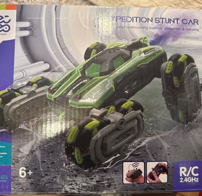 LECPOP 8 WD Remote Control Expedition Stunt Car Robotic Crawler Sprays Water