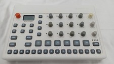 ELEKTRON Model:SAMPLES Groovebox w/ AC Adapter Tested from Japan Works MG01 4.5