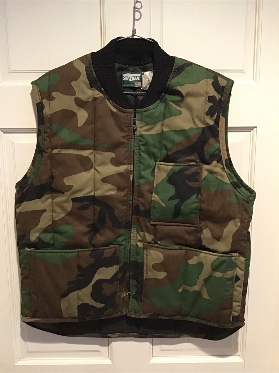 Vintage SafTbak Woodland Camo Puffer Vest 80s Hunting sz L