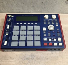 AKAI MPC1000 Sampler Sequencer Drum Machine Used Tested Working Japan