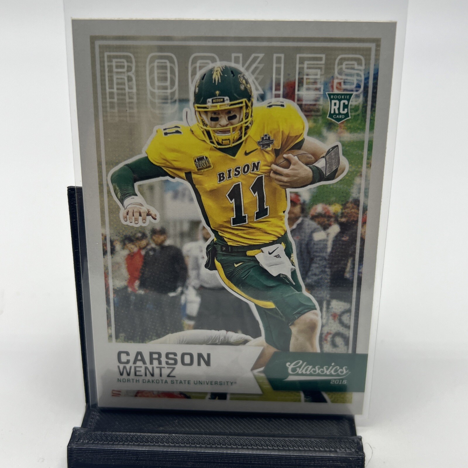 2016 Panini Classics Carson Wentz Rookie #268