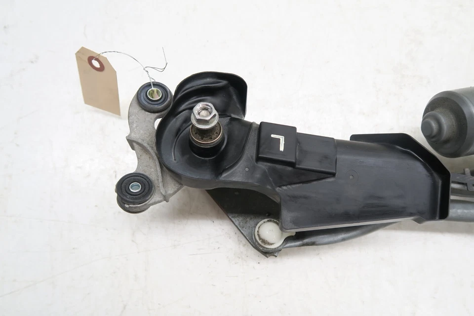 Ligação do limpador de para-brisa dianteiro 2015-2020 Lexus RC350 OEM com motor - Imagem 3 de 4