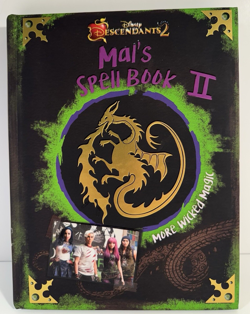 Descendants: Mal's Spell Book　2冊セット　sb3 Disney's Descendants Mal's Spell Book I & II Set Of 2