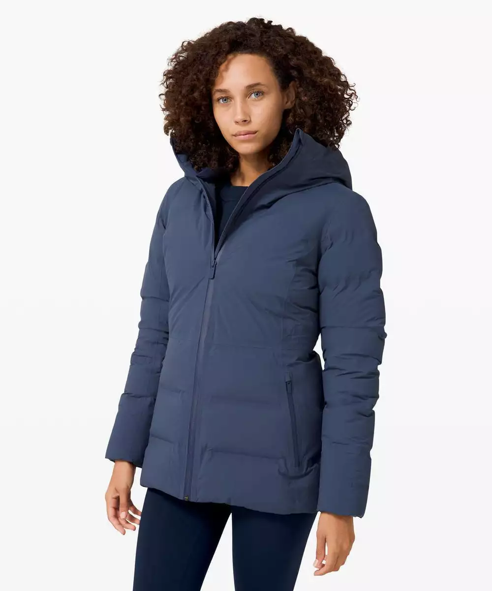 NWT Lululemon Sleet Street Jacket SIZE 2 Iron Blue