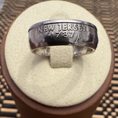 Anello artigianale con quarto di moneta USA misura 6 New Jersey 1999 - Foto 1 di 2