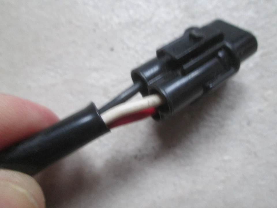 OEM SUZUKI SV650 / SV650S / SV1000 / SV1000S MONTAJE DE RESISTENCIA 36510-16G00 Foto 4 de 4