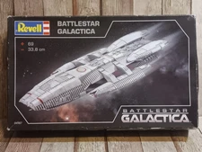 Moebius  Battlestar Galactica 1:32  Scale   CYLON RAIDER    Kit #941  NEW/SHRINK