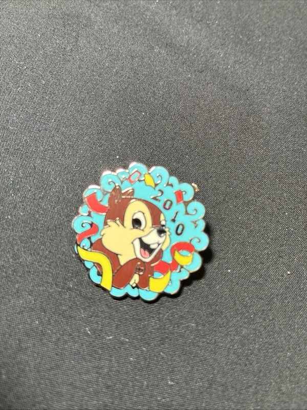 Disney Chip 2010 New Years Trading Pin