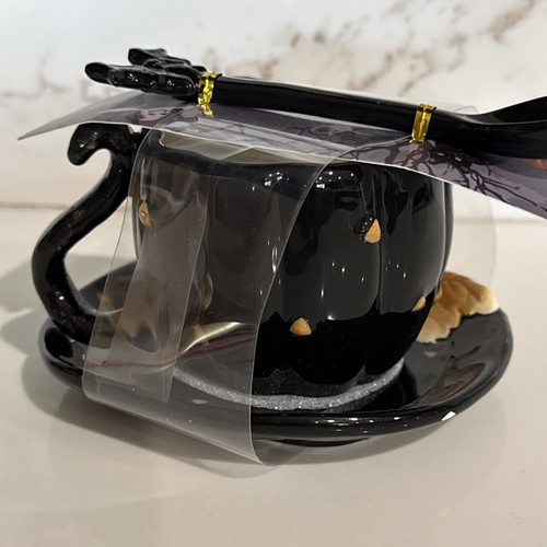 Corner Ruby Black Cat Pumpkin Teetasse & Untertasse mit Fledermaus Löffel - Bild 3 von 6