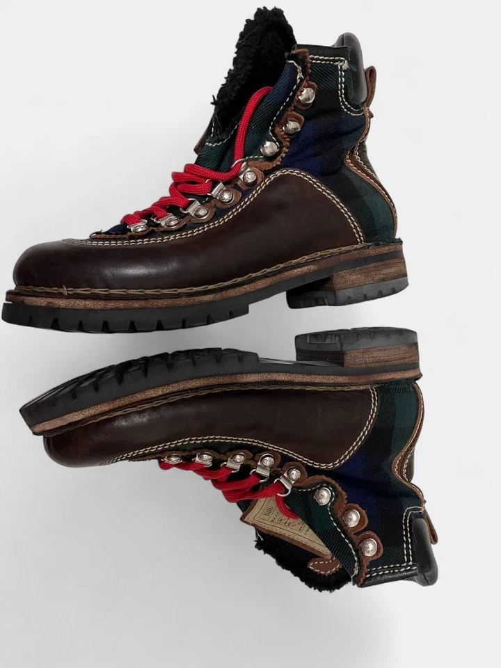 Lindas botas com cadarço dsquared2 EUA 5.5/Reino Unido 3.5/UE 36.5 - Imagem 3 de 4