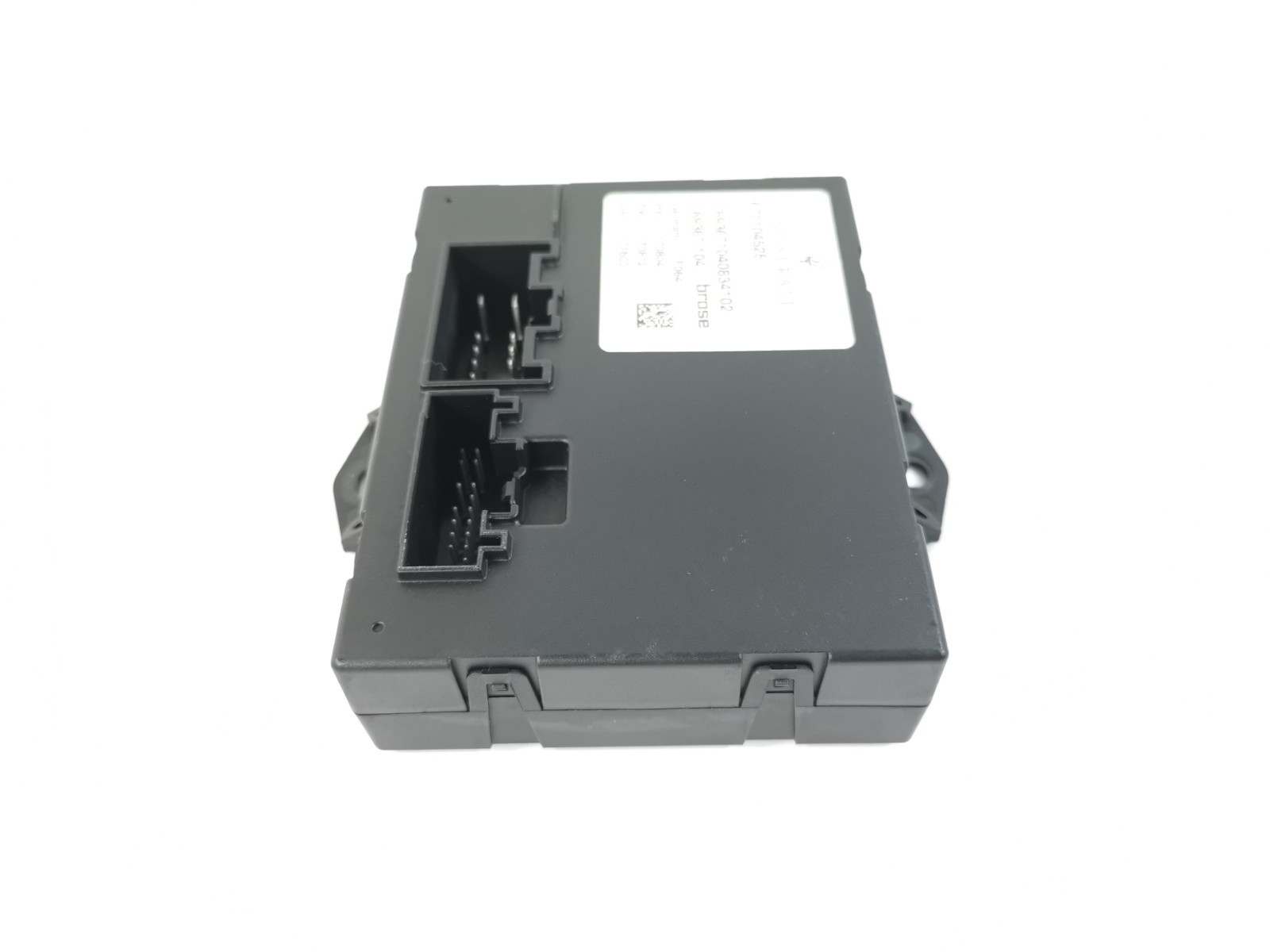 Maserati Levante 3.0 AWD 2017 Tail Gate Liftgate Control Module 670104525 OEM