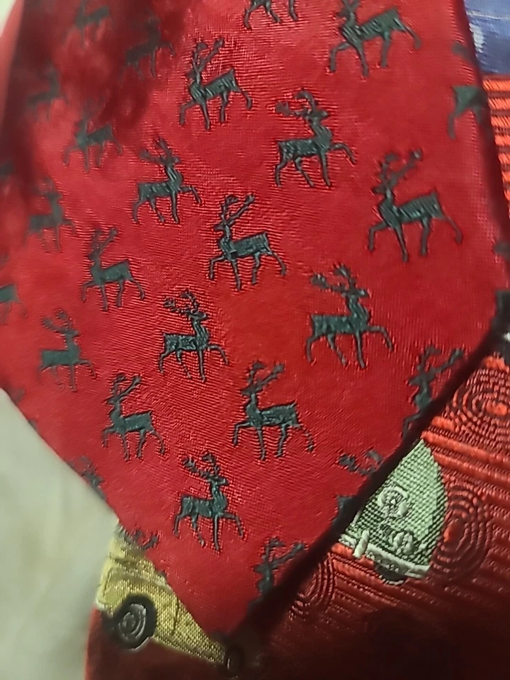 Corbata de seda Charvet hecha para Ben plateada roja y verde reno nueva sin etiquetas Foto 2 de 3
