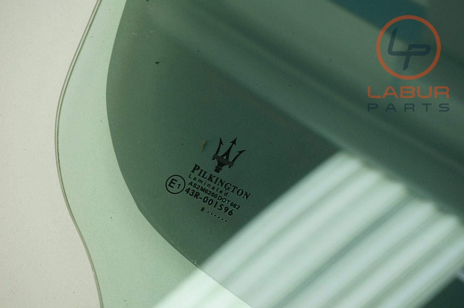 M139 03-13 Maserati Quattroporte Rear Right Passenger Door Window Glass G513