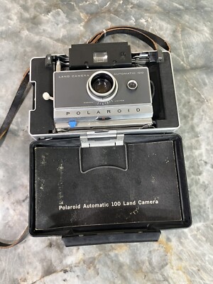 Polaroid AUTMATIC320LAND CAMERA ビンテージ品 Vintage Polaroid Automatic 320 Land Camera w/ Flash & Case