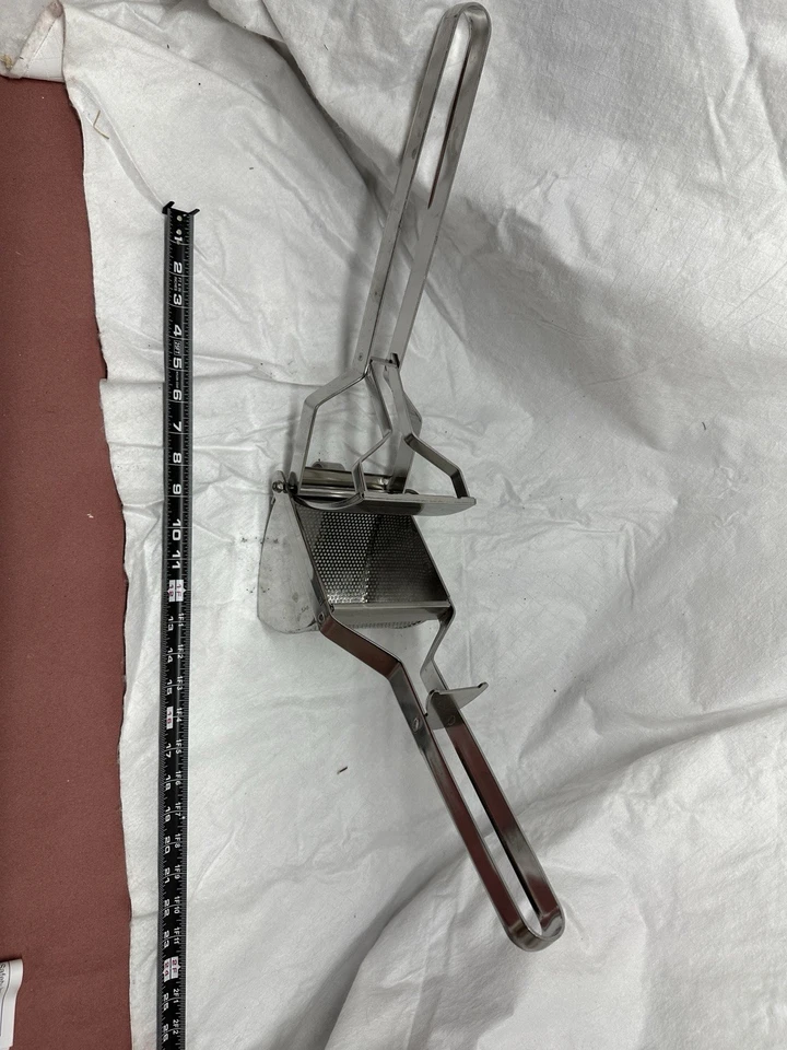 Prensa trituradora de patatas de acero inoxidable resistente cesta coladora cocina Foto 3 de 4