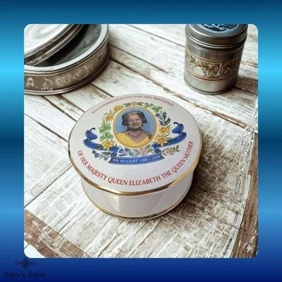 Wade Ringtons Trinket Box for HM Queen Mother 90th Birthday - 4th Aug 1990 - 8cm - Image 1 of 4