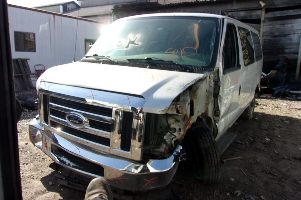 Chasis ECM temperatura ubicada en el techo se adapta a furgoneta Ford E150 98-09 1882046 Foto 2 de 4