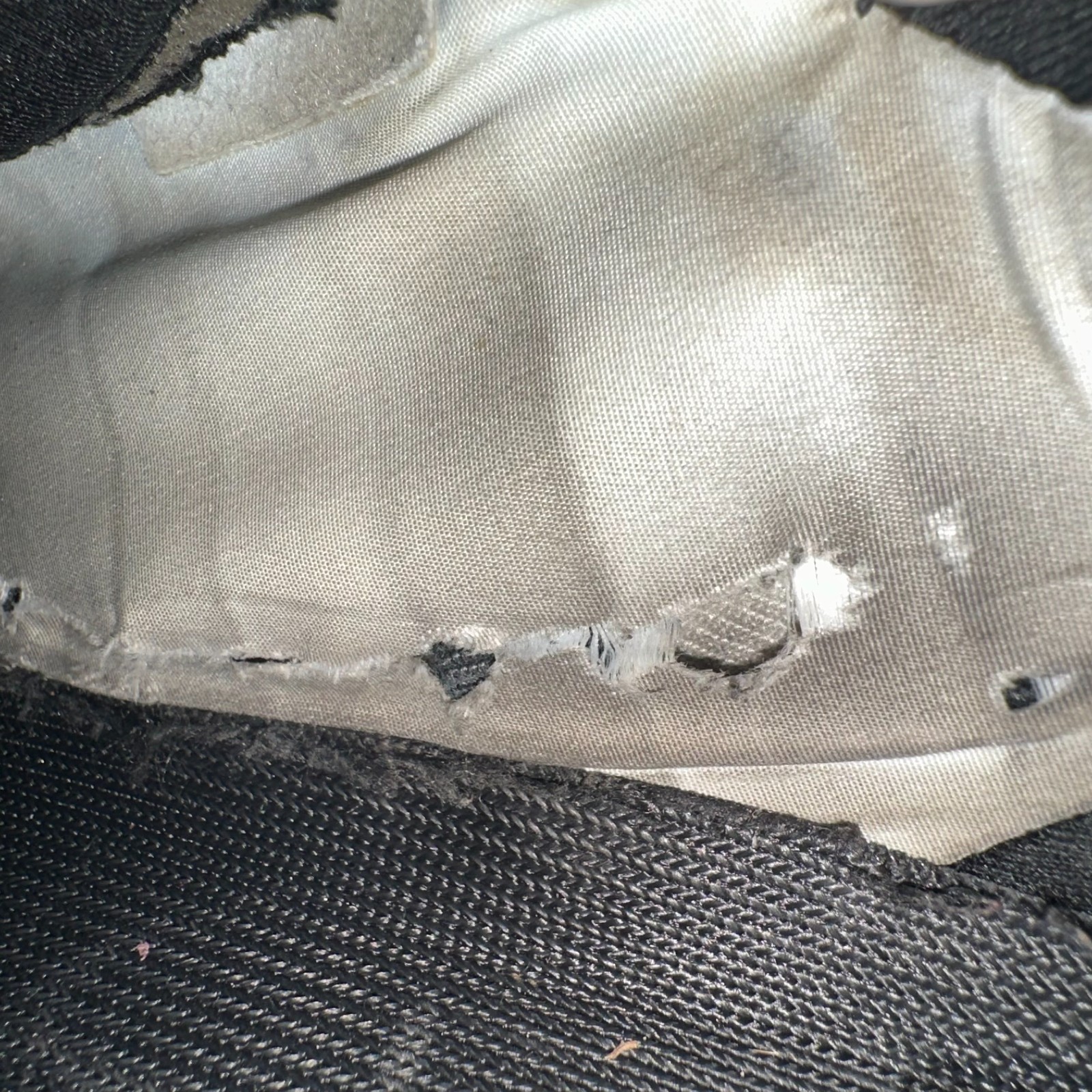 Adidas Yeezy Boost 700 MNVN GZ0711 Men 12 Casual Shoes Silver Nylon Sneaker Read thumbnail 15