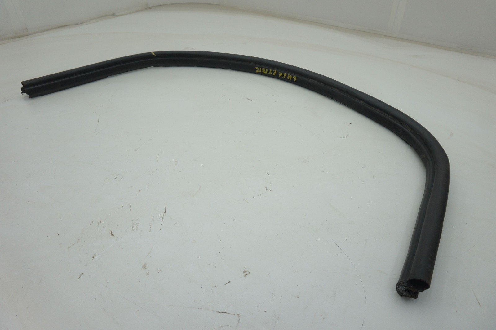 Front Door Lower Weather Strip Seal Rubber OEM 83987400 Ferrari 488 Spider 2017
