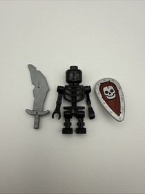 LEGO Fantasy Era Castle Minifigure Black Skeleton Warrior 7094 7094 Chess cas327