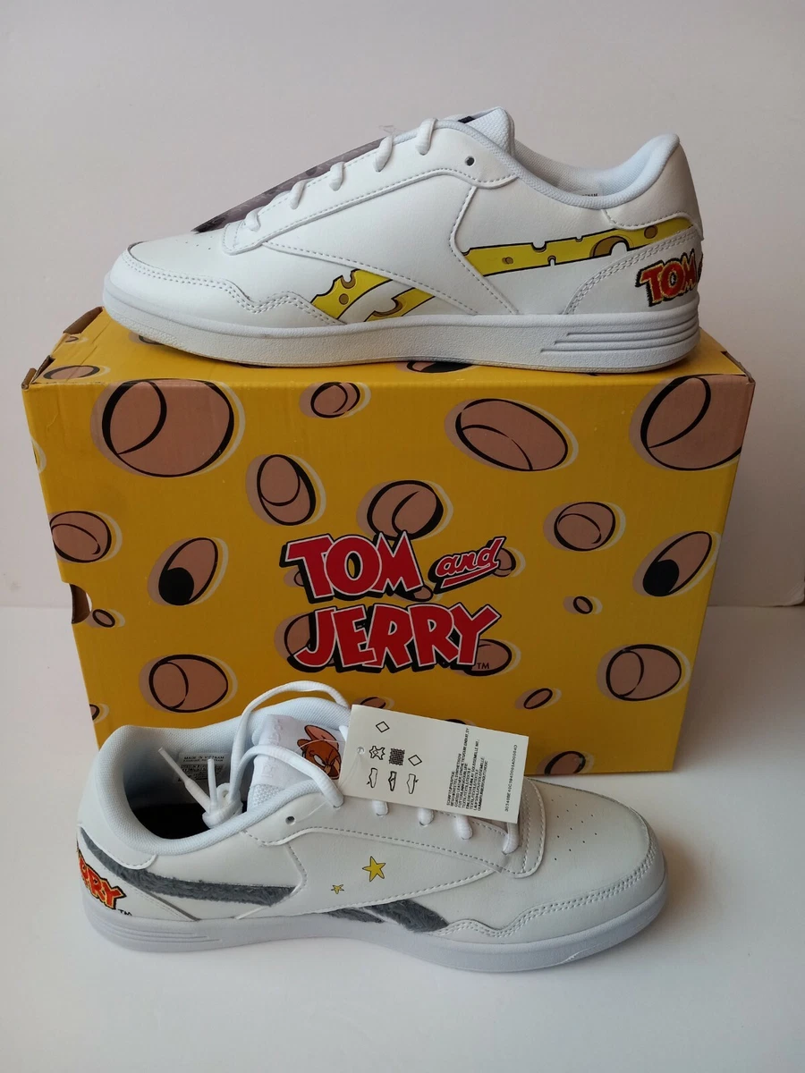 NEW Reebok CLUB MEMT TOM and JERRY CARTOON White Yellow Grey size