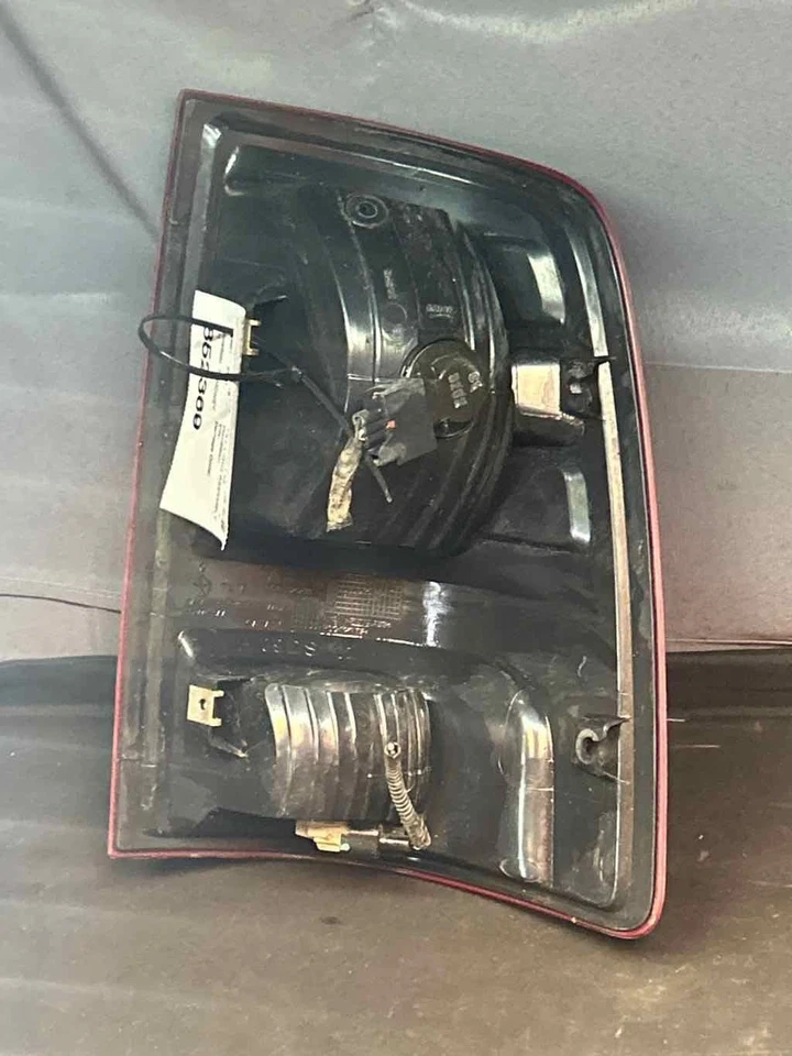 Fits 2009-23 Dodge Pickup 1500 Tail Light LH OEM#:55277415ac Foto 2 de 4