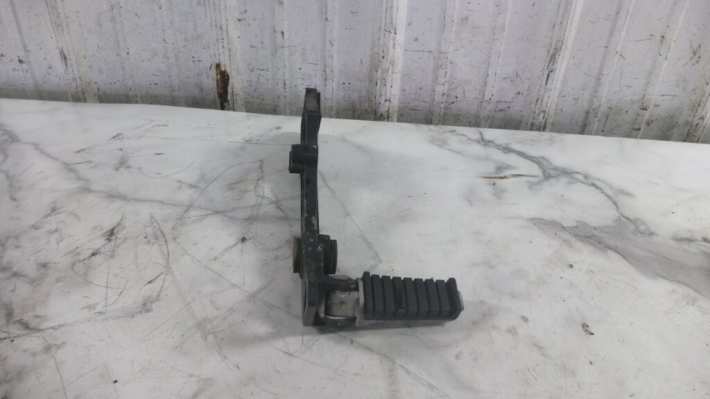 専用② 85 Kawasaki ZN1100 ZN 1100 LTD Rear Back Right Foot Peg Rest | eBay