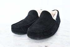 UGG Australia 5379 Ascot Suede Loafer Slippers Mens Size 11 Sheepskin Lined