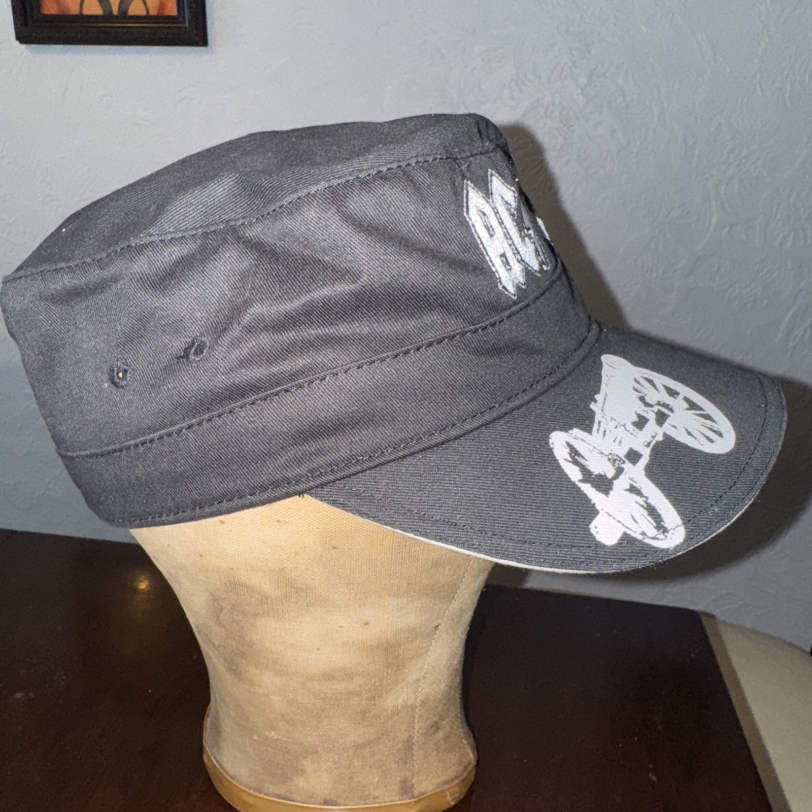 Picture 4 of 7