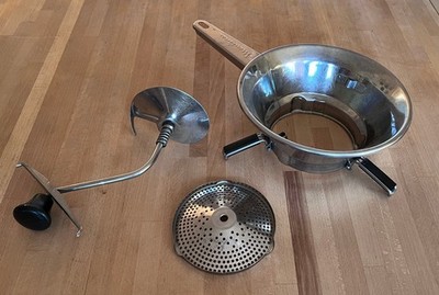 Moulinex Moulin-Legumes - French Manual Soup Blender - Stainless 19 cm (Size 1)