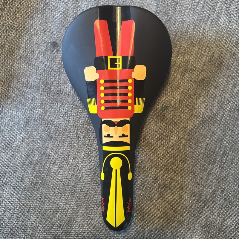 Fabric Scoop Shallow Saddle 142mm RARE LIMITED EDITION Christmas Nutcracker