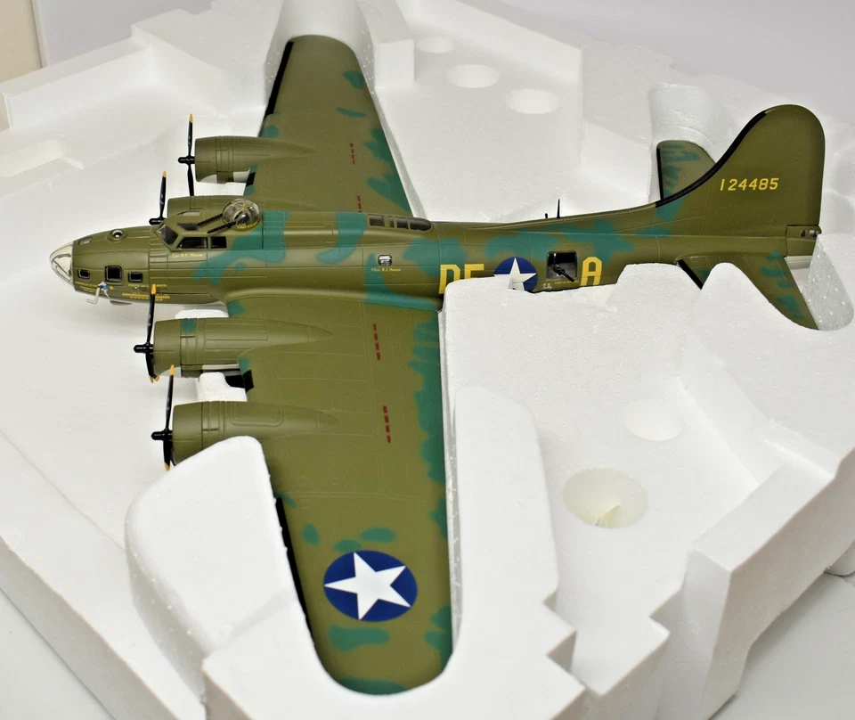 ARMOUR FRANKLN MNT 1:48 DC B-17F FLYING FORTRESS "MEMPHIS BELLE" B11B634 W/SHIPR - Image 3 of 4