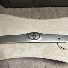 2004-2009 Toyota Prius Rear Hatch Trim Molding Handle Silver Oem
