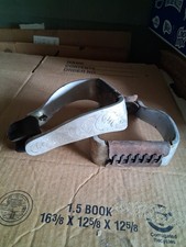 Engraved Aluminum Western Show Saddle Bell Stirrups w Leather Treads