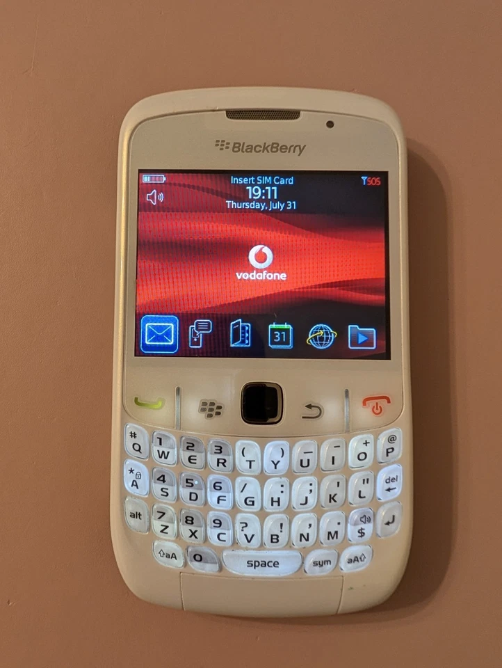 BlackBerry Curve 8520 - Unlocked - White Smartphone WORKING - Image 2 of 4