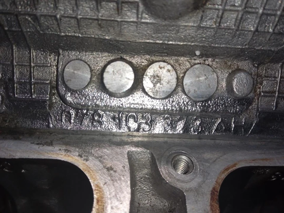 078103373AH Zylinderkopf R. für AUDI A6 BERLINA (4B2) 2.8 149355 - Bild 2 von 4