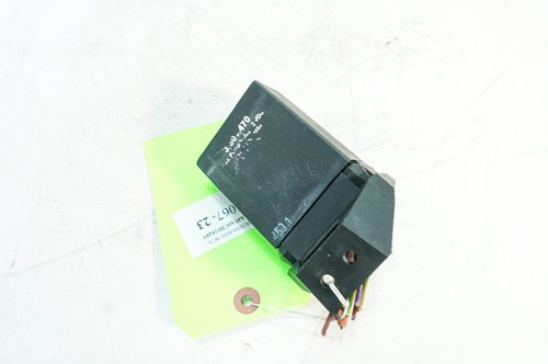 72-89 Mercedes 380SL R107 OEM Power Relay Distribution Electric Block 5067 - Picture 15 of 18