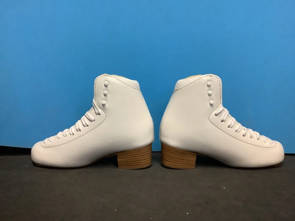 Risport RF3 PRO 靴子 仅全新 尺寸 23.0 AA( 额外尺寸可选) — 第 2/4 张图片