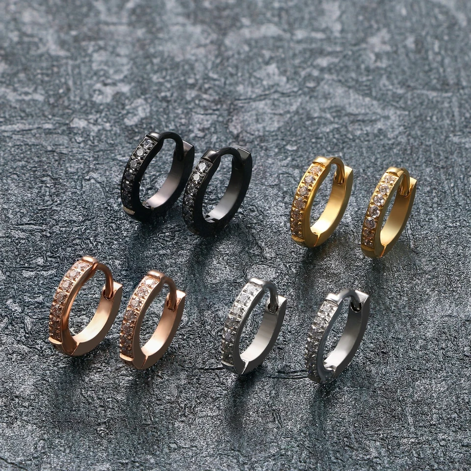 Pendientes de aro pequeños con bisagras Huggie con incrustaciones de circonita cúbica de acero inoxidable para hombre y mujer 2 un. Foto 2 de 4