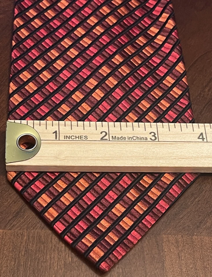 Neiman Marcus Red Orange Black 55%Silk 45% Cotton Men’s Neck Tie Made In Italy - Image 4 of 4
