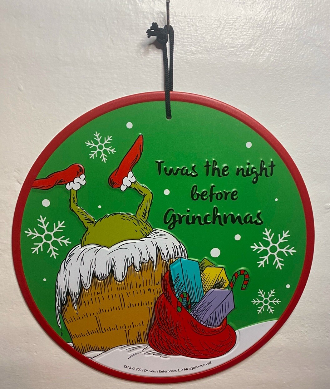 Twas The Night Before Grinchmas Tin Wall Hanging in Perfect Condition