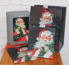 NEW  Hallmark Greeting Cards  Gift Bags Lot  Christmas / Santa