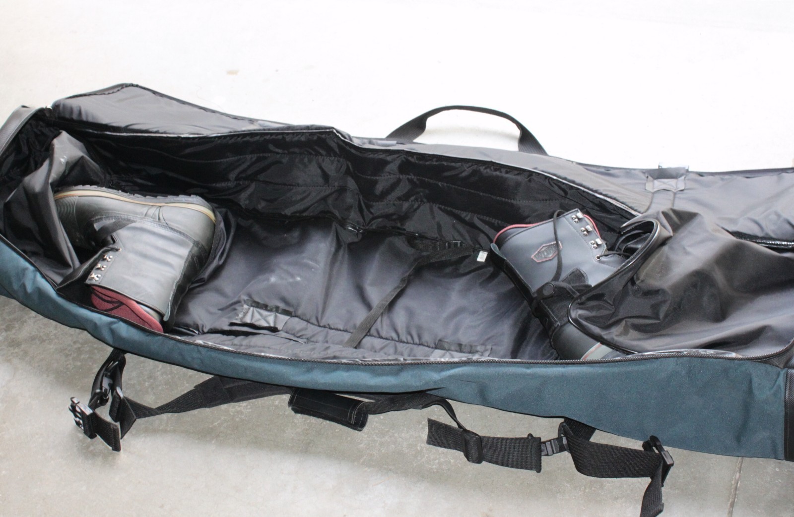 Vintage Burton Snowboard Bag ~ Old School 1990s ~ 68 X 14 X 8 inches Nice Cond!