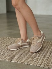 Dolce Vita Women's Beige Suede Low Top Lace-Up Sneakers w/ Extra White Laces