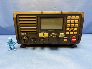 Icom IC-M602 Submersible Marine VHF Radio Transceiver 25-Watt