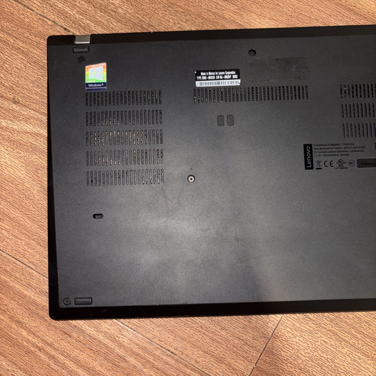 lenovo thinkpad t490, 14-Inch Laptop, with Intel Core i7-8665U, Windows 11 Pro